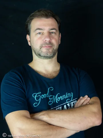 Portrait de Jérôme Medeville, webmaster indépendant, créateur de HIT Production